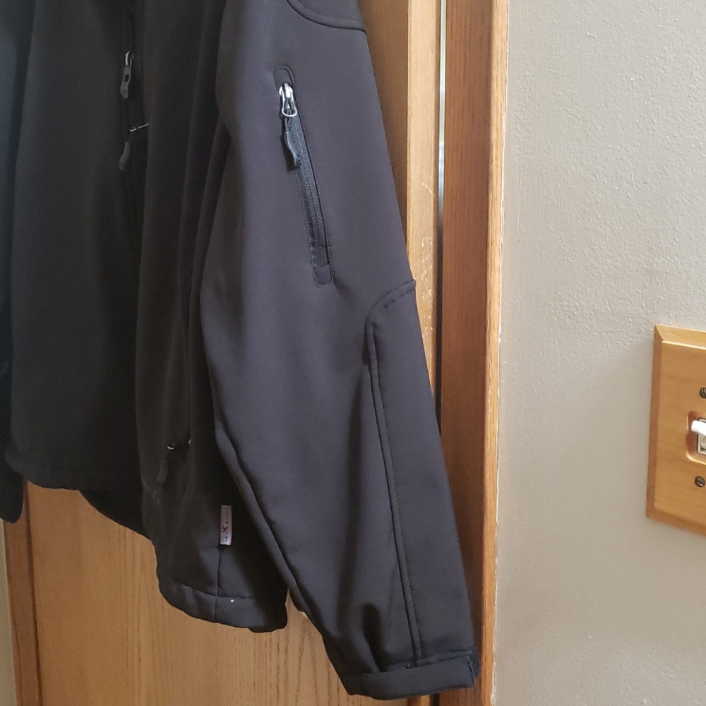 Men's Jacket - Picture 6 of 7